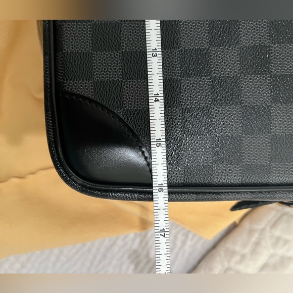 Louis Vuitton Damier briefcase like new - Picture 11 of 16